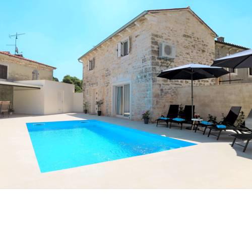 Villa Karmen 454S