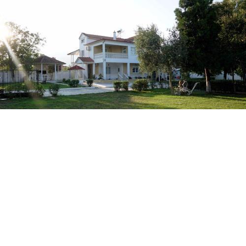 Villa Karras