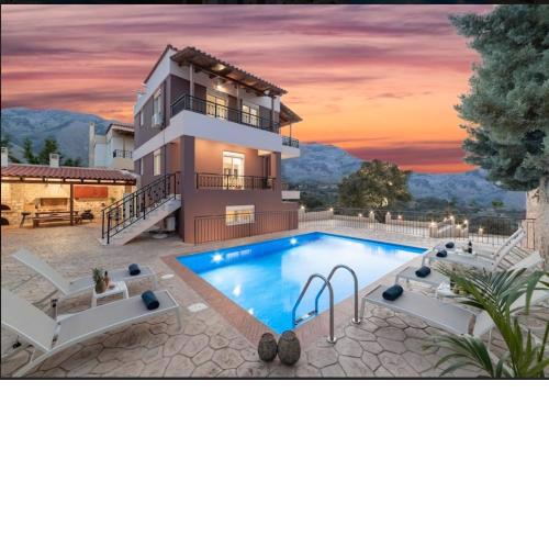 Villa Kermes Heated Pool