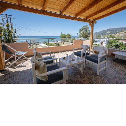 Villa Kyma by the sea, in South Crete