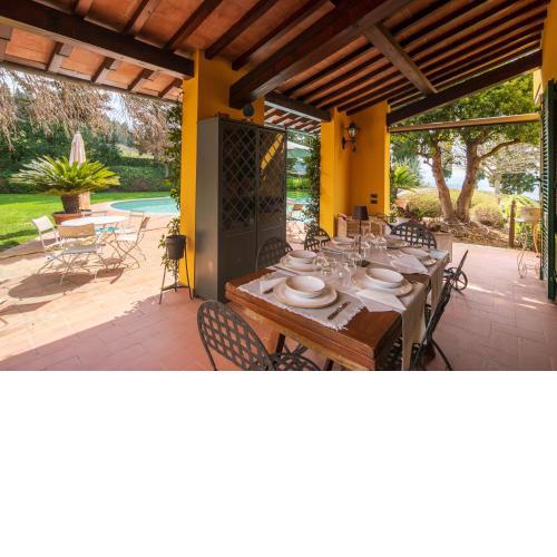 Villa la Fonte by VacaVilla