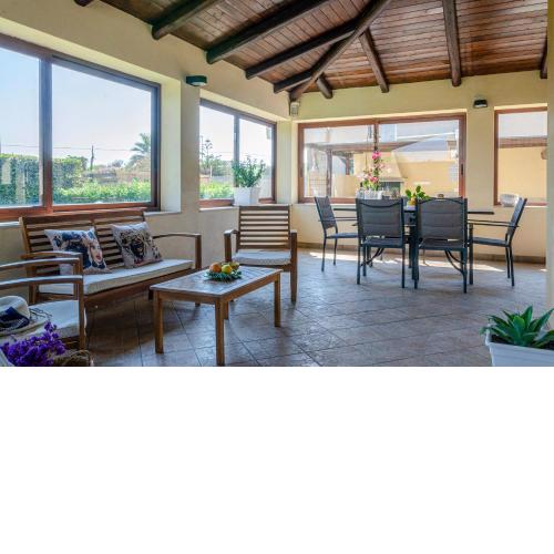 Villa la Tonnara CaseSicule, Private Villa far 50 m from the Sand Beach