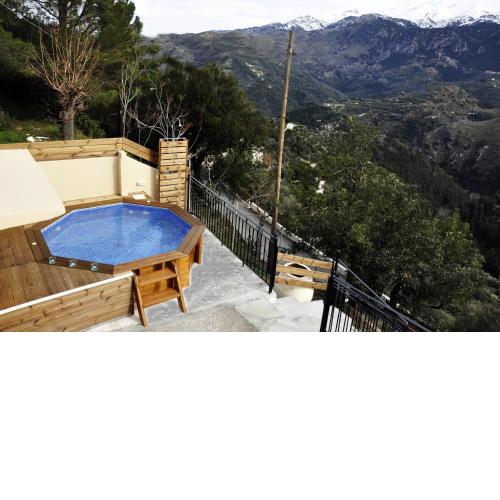 Villa Lakki Heated round pool Jacuzzi
