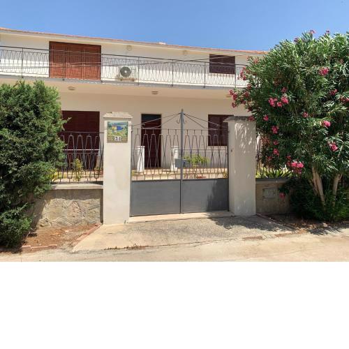 Villa Lazzara