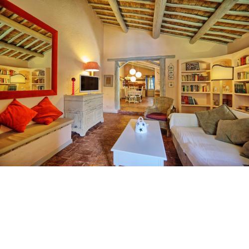 Villa Letizia by PosarelliVillas