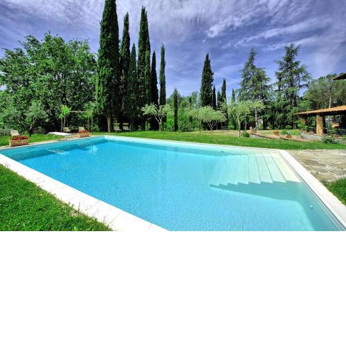 Villa Lo Scoiattolo by PosarelliVillas