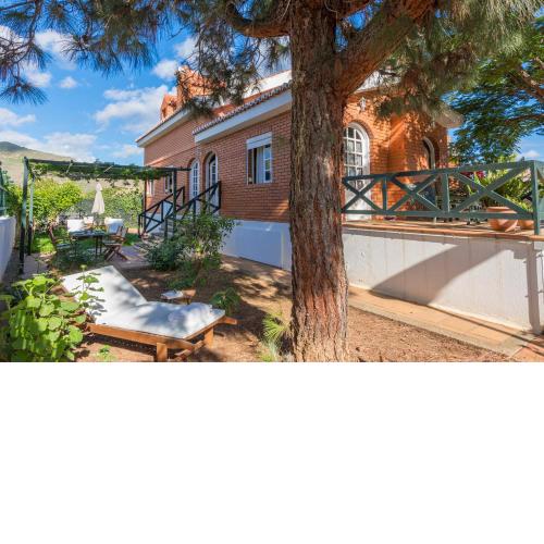 Villa Los Almendros