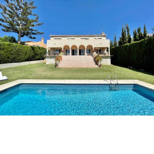 Villa Los Lirios - EaW Homes