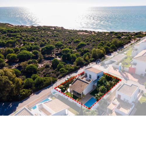 Villa Los Pinares de Monaco en Roche, Conil, Cádiz