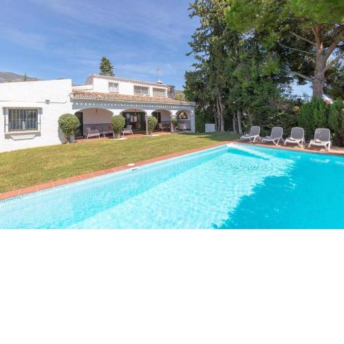 Villa Los Tres Almendros