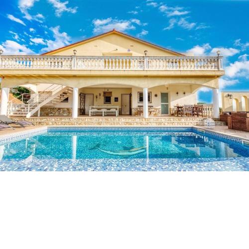 Villa Madonna with super terrace