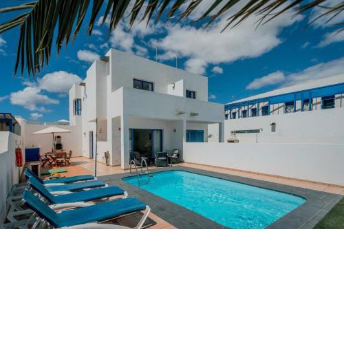 Villa Magia close to Marina Rubicon