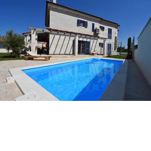 Villa Mala