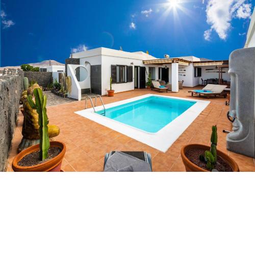Villa Malasia Playa Blanca