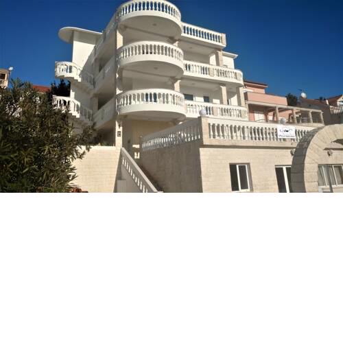 Villa Maluma