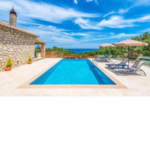 Villa Marathias