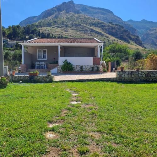 Villa Mare E Monti