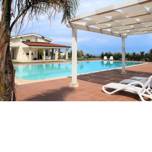 Villa Maria - Apartments in villa with pool