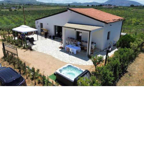 Villa Marica - Immersa tra Natura, Campagna e Mare
