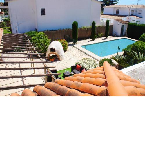 Villa Mario para 8 con piscina