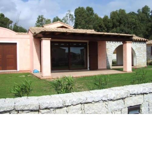 Villa Mariposa - Modern and spacious 4 bedroom villa 5 min walk to sandy beach!