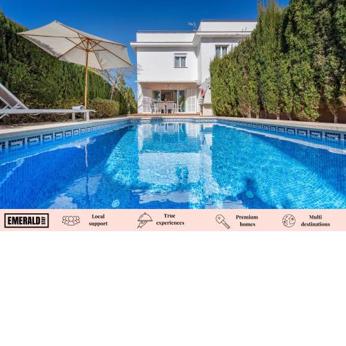 Villa Marisol by Esteva Emerald Stay