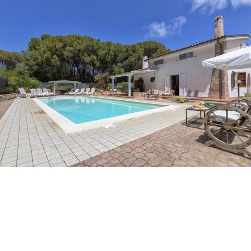 Villa Matian con piscina riscaldata