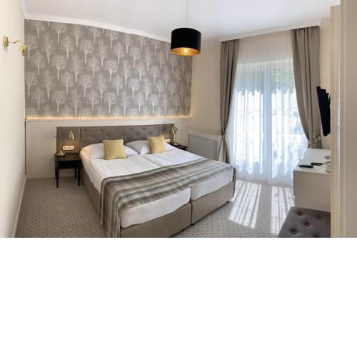 Villa Medici Hotel & Restaurant