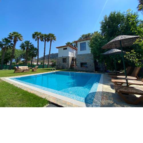 Villa Merry - Dalyan Stonehouse with Palmtrees, 50m to River
