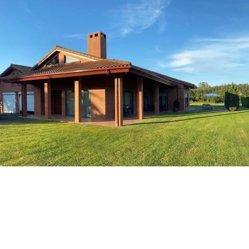 Villa Monasterio
