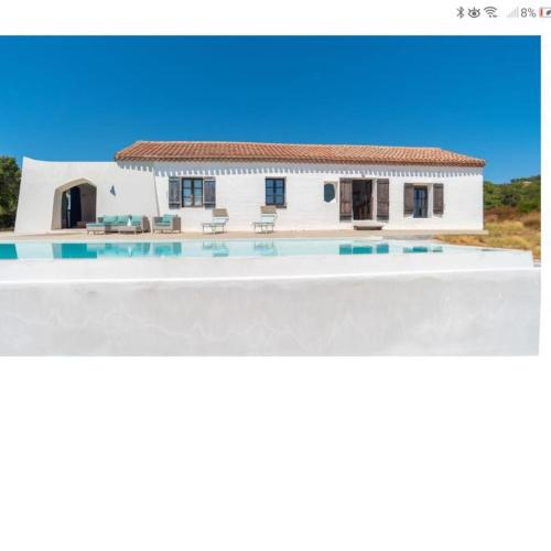 Villa Monte Pino Swimming pool and panoramic view