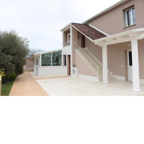 VILLA NATURA