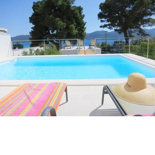 Villa Nelly