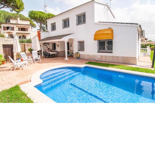 Villa Nuis L'Estartit. Piscina y jardín privados. Ideal para familias