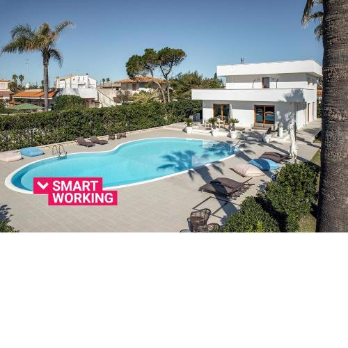 Villa Ognina Dependances with pool by Wonderful Italy