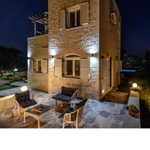 villa on the beach maris mare