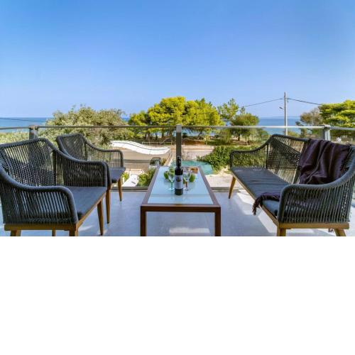 villa on the sea
