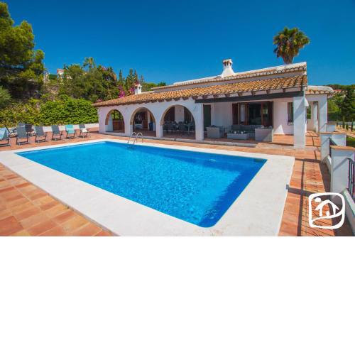Villa Orfeo by Abahana Villas