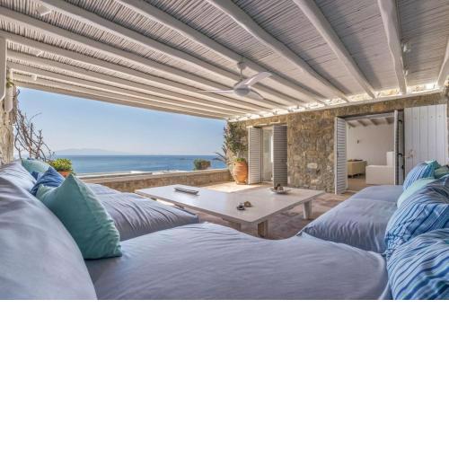 Villa Ostraco, Beachfront House 50m from the beach
