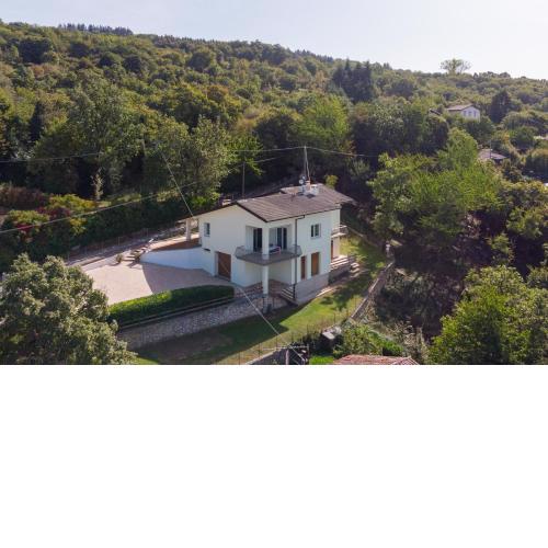 Villa Panoramica sul Garda con Giardino e BBQ