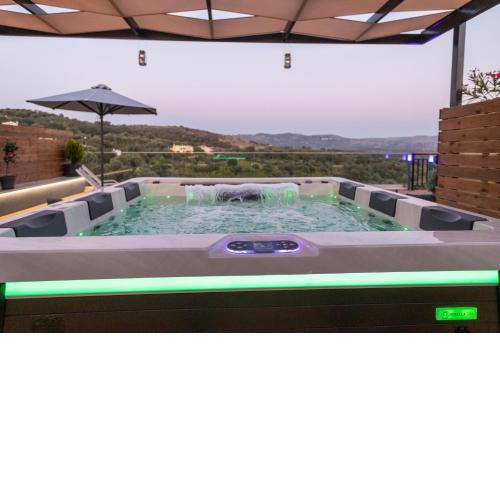 Villa Paris with Rooftop & Jacuzzi