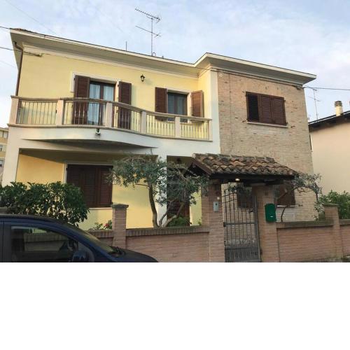 Villa Parisi
