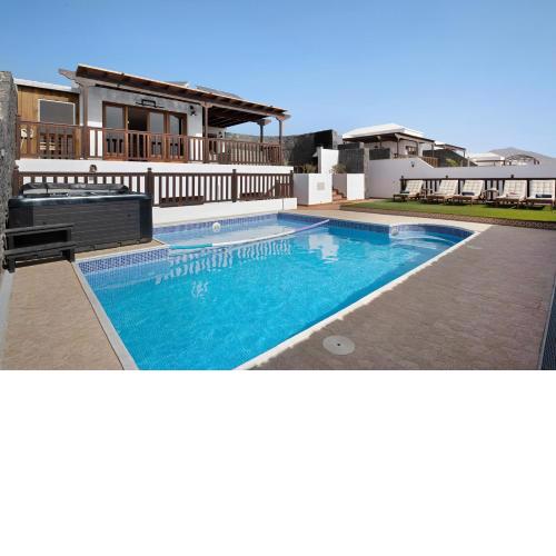 Villa Peaky