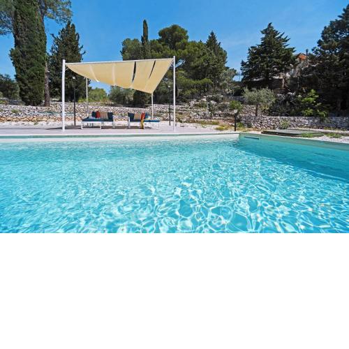 Villa Pica by PosarelliVillas