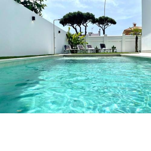 VILLA PIMIENTA, Chalet de lujo a 100 metros del mar
