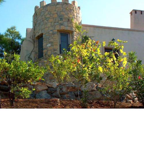 Villa PIRGAKI within Castle Vigla complex Leros