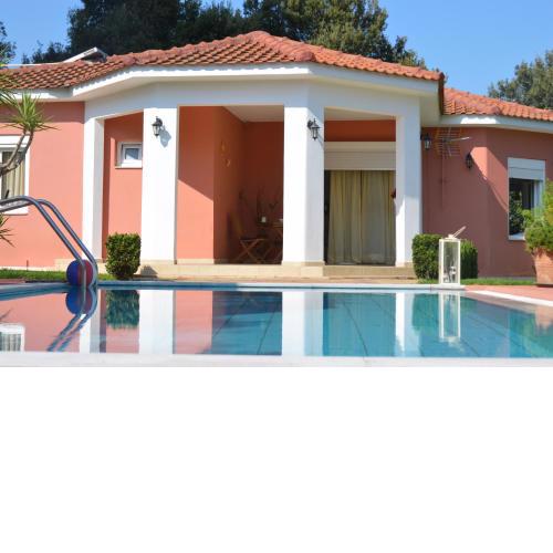 Villa Platanias
