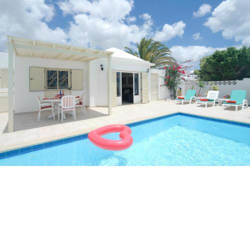 Villa Playa Del Pena Grande - 3 Bedroom Villa - Great Pool Area - Perfect for Families