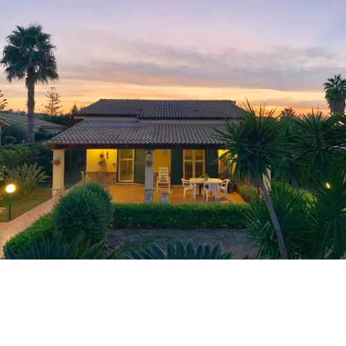 Villa Plumeria - Cefalu beach greenhouse Free parking