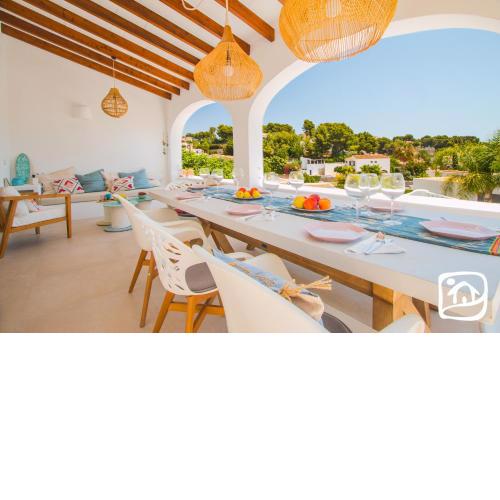 Villa Pura Vida by Abahana Villas